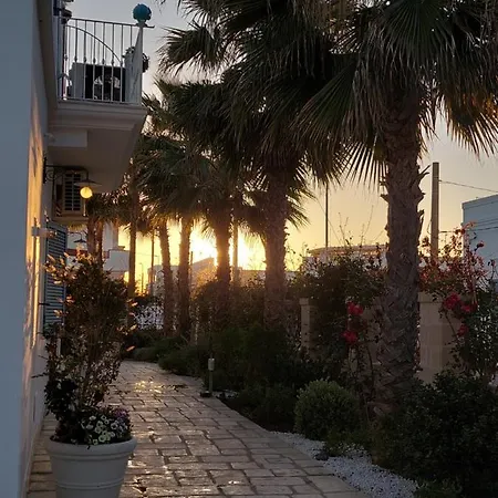 La Colimena Bed & Breakfast 4*