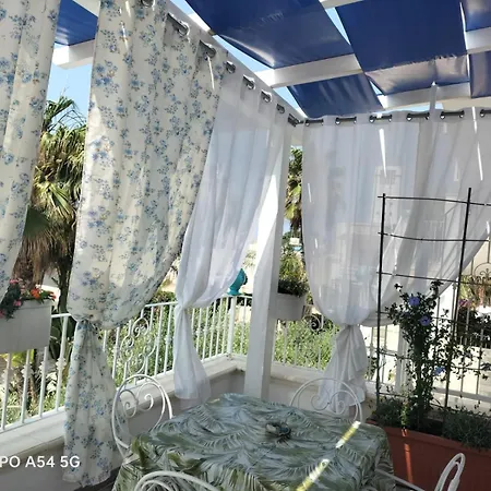 Bed & Breakfast La Colimena 4*