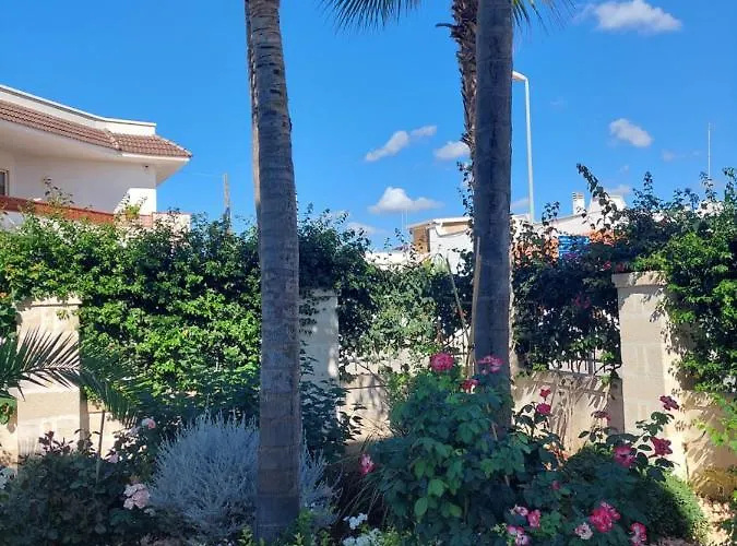 לינה וארוחת בוקר La Colimena